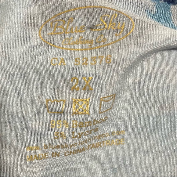 Blue Sky Clothing Co. Women Bamboo, Lycra blue pattern tunic. Size 2X. NWT. - Picture 8 of 9